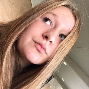 Meet your Posher, Delia